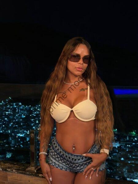 Mel - A Namoradinha Perfeita & fetichista